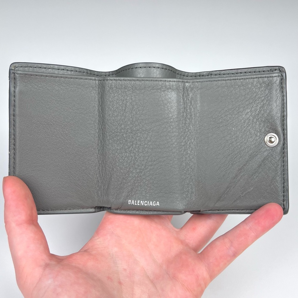 Balenciaga Compact Wallet Grey - Picture 6 of 7